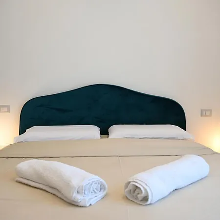 Qhouse-3